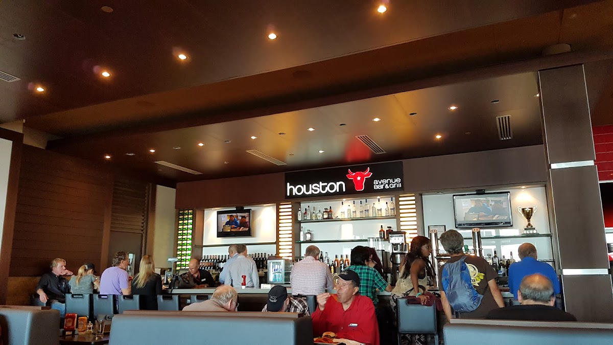 Houston Avenue Bar & Grill - Aeroport de Montreal (YUL)